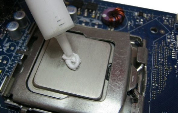 Чистка компьютера от пыли в